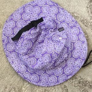 Girls Patagonia hat size 3-6 years purple flower